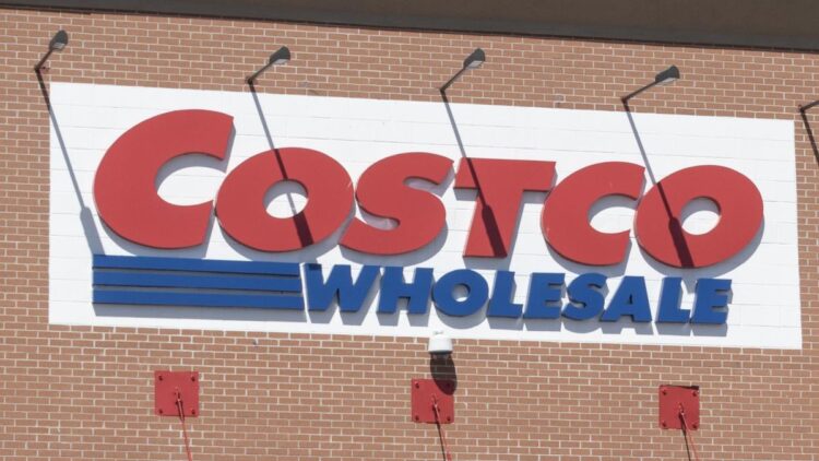 Costco Execs Warn of Looming Recession Because of One Change Shoppers Are Making to Their Buying Habits