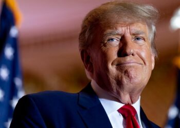 Resurfaced Donald Trump Tweet About Classified Info Has Twitter Users Giggling