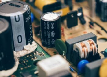 India Preparing Multi-Billion-Dollar Subsidy Scheme for Domestic Battery Manufacturing: Report