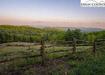 6,500-acre NC wilderness site for sale, waterfalls included. See how much it costs.