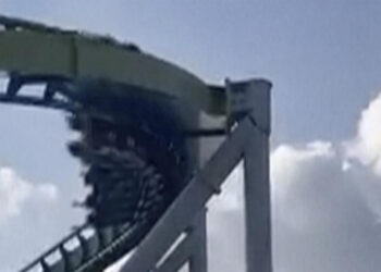 North Carolina amusement park closes ride after discovering crack in support beam