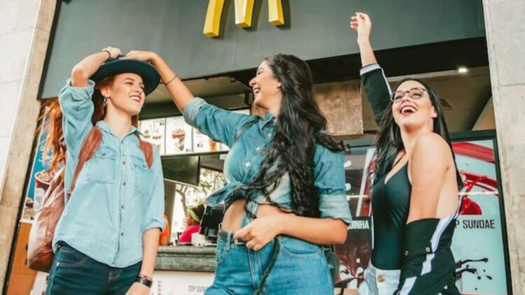 Businesses Hire at 15